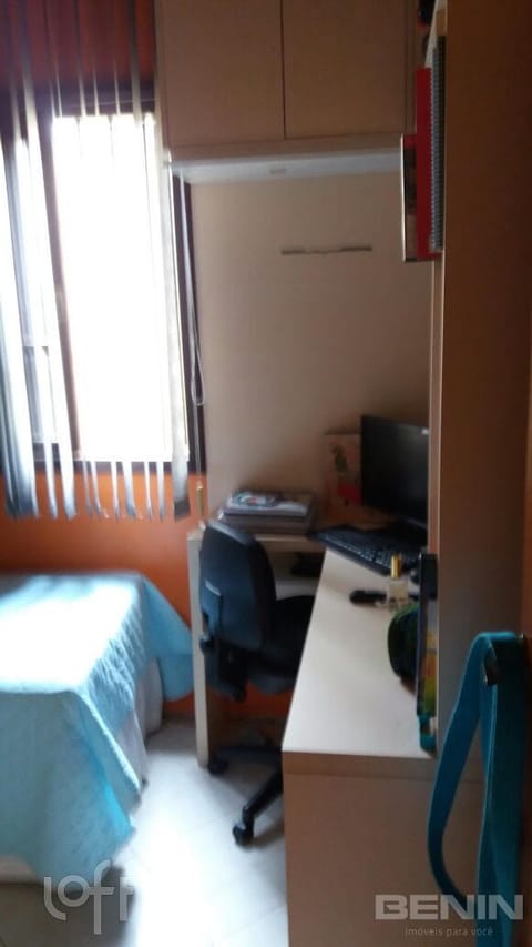 Image 9 - 275008